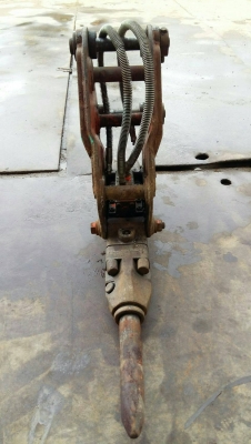 ขายหัวเจาะใส่รถแมคโคเล็ก 3 ตัน 5 ตัน เก่านอกสภาพสวยขายไม่แพงครับ