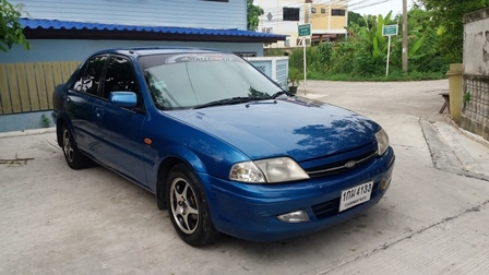 ขายรถเก๋ง Ford Laser  ปี 2001
