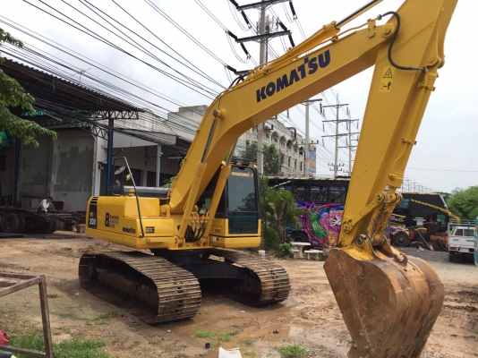 KOMAISU PC200-8MO