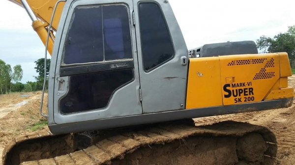 ขายรถขุด แบคโค SK200-3 มาร์คที ไฟฟ้าตัด ช่วงล่างดี เอวแน่น ทำงานเร็ว แอร์เย็น สภาพพร้อมใช้งาน ราคา615,000 สนใจโทร 090-8588220คุณนะ 093-3258446คุณบิว หรือเข้าดูสินค้าอื่นๆได้ที่ www.narong2truck.com หรือ www.truck.in.th/498 หรือเพจFacebook ณรงค์ ซื้อขายรถม