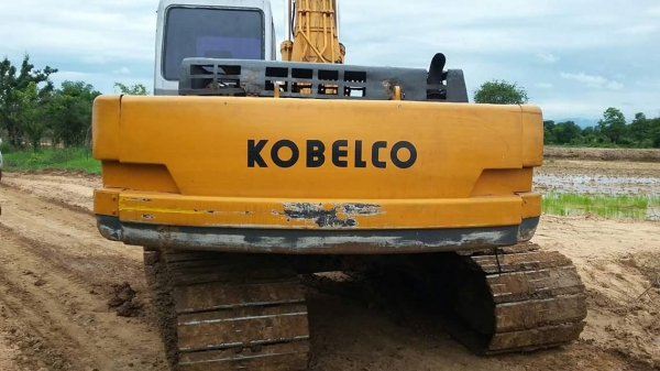 ขายรถขุด แบคโค SK200-3 มาร์คที ไฟฟ้าตัด ช่วงล่างดี เอวแน่น ทำงานเร็ว แอร์เย็น สภาพพร้อมใช้งาน ราคา615,000 สนใจโทร 090-8588220คุณนะ 093-3258446คุณบิว หรือเข้าดูสินค้าอื่นๆได้ที่ www.narong2truck.com หรือ www.truck.in.th/498 หรือเพจFacebook ณรงค์ ซื้อขายรถม