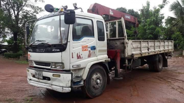 ขายรถ7.20เมตร ติดเครน5ตัน เดก้าปี48 สภาพดีพร้อมใช้งาน เอกสารถูกต้อง เล่มทะเบียนพร้อมโอน ราคา1,150,000 สนใจโทร 090-8588220คุณนะ 093-3258446คุณบิว หรือเข้าดูสินค้าอื่นๆได้ที่ www.narong2truck.com หรือ www.truck.in.th/498 หรือเพจFacebook ณรงค์ ซื้อขายรถมือสอ