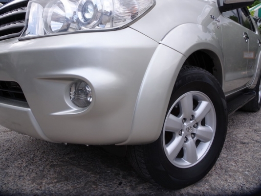 TOYOTA FORTUNER 3.0V 2WD AT ปี2010