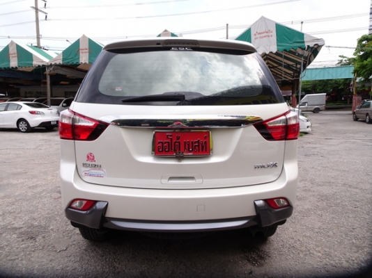ISUZU MU-X 3.0VGS NAVI AT ปี2015 ISUZU MU-X 3.0VGS NAVI AT ปี2015
