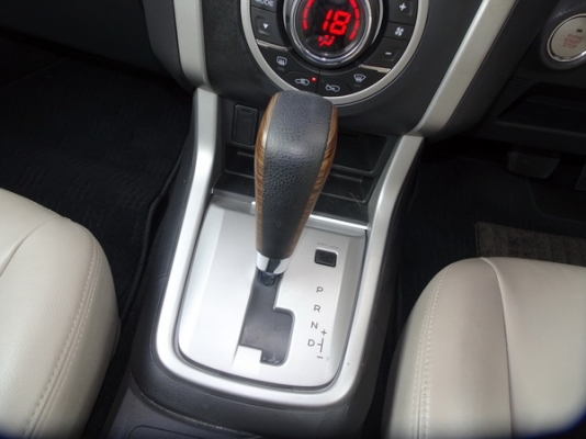 ISUZU MU-X 2.5VGS NAVI AT ปี2015 ISUZU MU-X 2.5VGS NAVI AT ปี2015