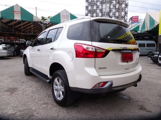 ISUZU MU-X 3.0VGS NAVI AT ปี2015 ISUZU MU-X 3.0VGS NAVI AT ปี2015
