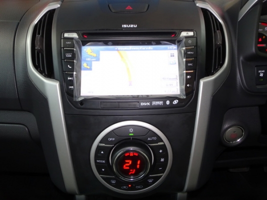 ISUZU MU-X 3.0VGS NAVI AT ปี2015 ISUZU MU-X 3.0VGS NAVI AT ปี2015