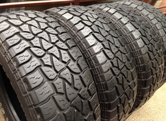 ยาง All mickey thompson STZ 265 70 17 ปี14 ดอกเต็ม ไม่มีปะ ราคาไม่แพง