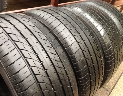 ยาง Toyo 235 50 18 ปลายปี13 ดอกเยอะ ราคาไม่แพง