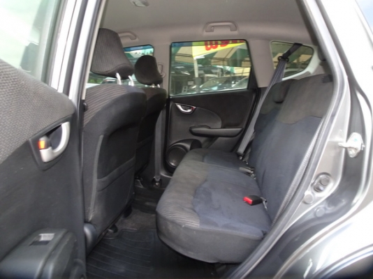 HONDA JAZZ 1.3Hybrid AT ปี 2013