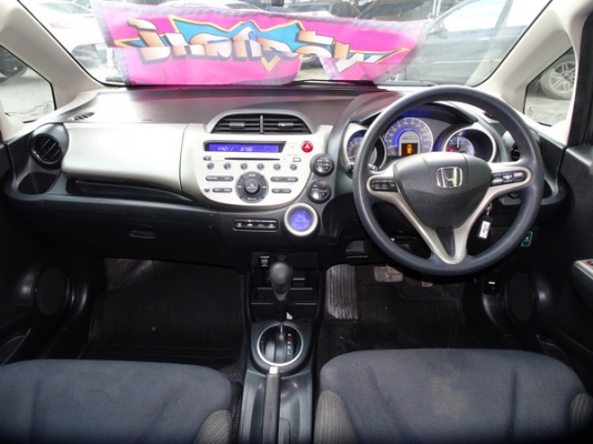 HONDA JAZZ 1.3Hybrid AT ปี 2013