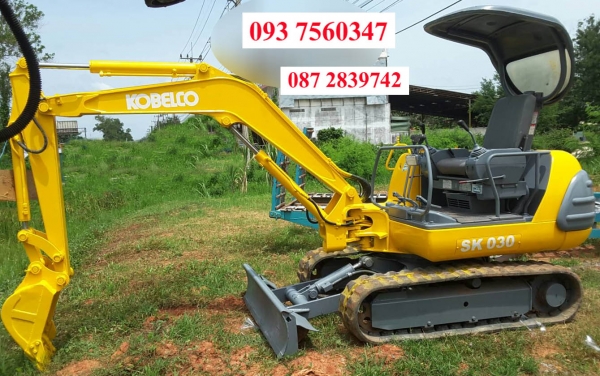 ขายรถแบคโฮ KOBELCO SK 030