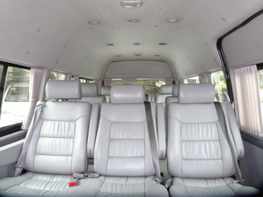 TOYOTA COMMUTER 2.5D4D MT ปี 2012