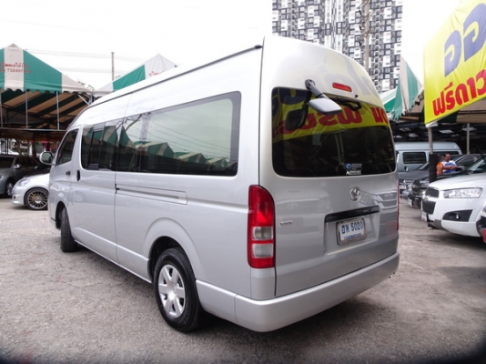 TOYOTA COMMUTER 2.5D4D MT ปี 2012