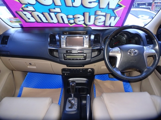 TOYOTA FORTUNER 2.5V 4WD NAVI ปี 2014