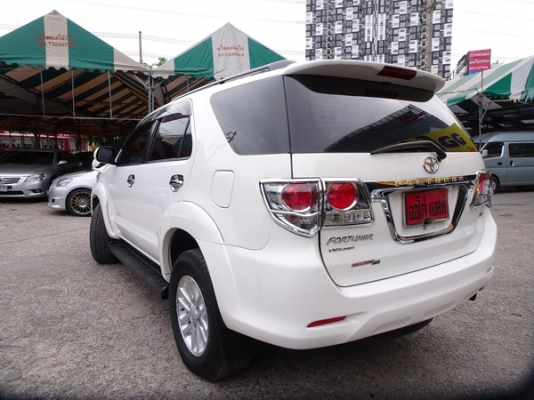 TOYOTA FORTUNER 2.5V 4WD NAVI ปี 2014