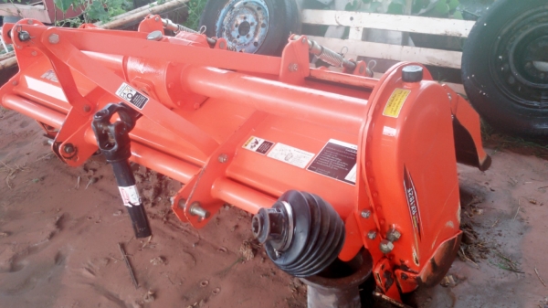 ขายโรตารี่ตราช้างรุ่น RX182F ใช้กับ 47 หรือ 50 แรง ขายโรตารี่ตราช้างรุ่น RX182F ใช้กับ 47 หรือ 50 แรง