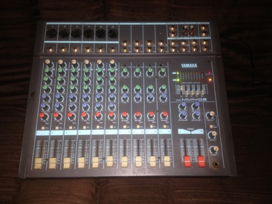 MIXER YAMAHA M M 1402 เก่าญี่ปุ่นเเท้สภาพสวยใช้ไฟ100Vใช้งานได้ปกติ