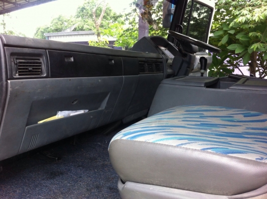 ขายรถบรรทุกหกล้อดัมพ์ Hino รถประกอบ เครื่อง 240 แรง  ปี 55 ทะเบียนพร้อม