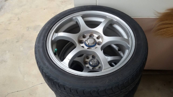 ขายยางพร้อมแม็ค/กระทะรถเก๋ง มี2ชุดขอบ17,14