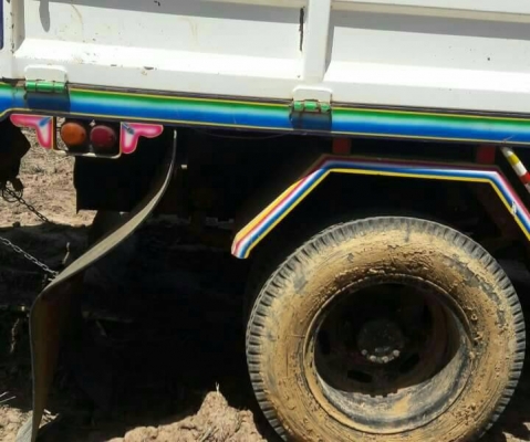 รถบรรทุก6ล้อดั้ม รถบรรทุก6ล้อดั้ม