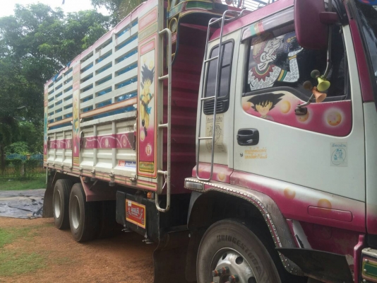 สิบล้อ อีซูชุ 320ปี50แม่ลูก3คาน ไม่ดั้ม สภาพดีสวยเดิมๆพร้อมใช้งาน ทะเบียนพร้อมโอน