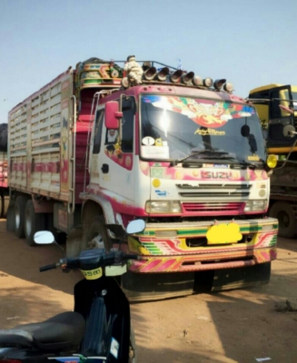 สิบล้อ อีซูชุ 320ปี50แม่ลูก3คาน ไม่ดั้ม สภาพดีสวยเดิมๆพร้อมใช้งาน ทะเบียนพร้อมโอน สิบล้อ อีซูชุ 320ปี50แม่ลูก3คาน ไม่ดั้ม สภาพดีสวยเดิมๆพร้อมใช้งาน ทะเบียนพร้อมโอน