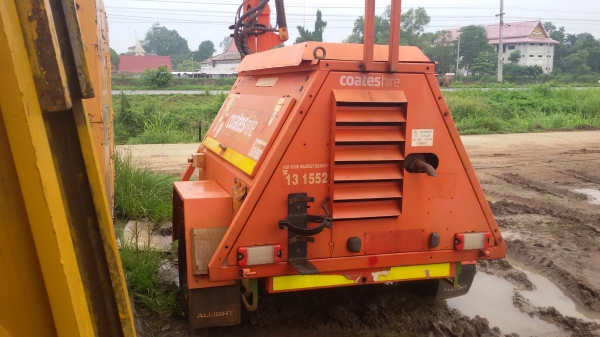 ขายตู้ไฟสนามพร้อมล้อลาก ยกไฮโดลิกสูง10เมตร