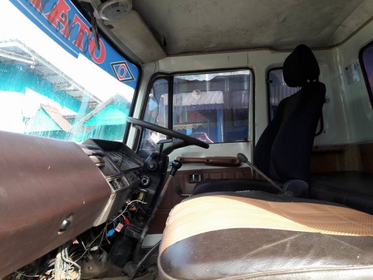 ขายหกล้อดั้ม HENO 195 เครื่องดีคัชชีสวย ช่วงล่างฟูโซ่ แอร์เย็น เบรกลมดัน พวงลัยเพาเวอร์