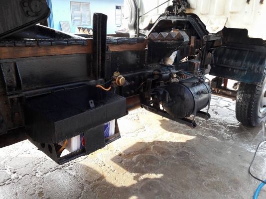 ขายหกล้อดั้ม HENO 195 เครื่องดีคัชชีสวย ช่วงล่างฟูโซ่ แอร์เย็น เบรกลมดัน พวงลัยเพาเวอร์