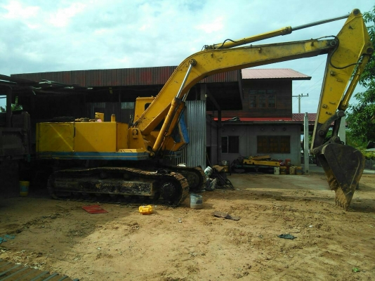 ขายด่วน KATO 200 เครื่อง6D14 สภาพพร้อมใช้งานจริง เครื่องปั้มดี โซ่ช่วงล่างสวย เอกสารสัญญาซื้อขาย