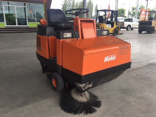 ขายรถกวาดถนนดูดฝุ่นHAKO มือสองญี่ปุ่นนั่งขับใชไฟฟ้าแบตรถยนต์24โวลด์แบตใหม่พร้อมใช้งานขาย75000