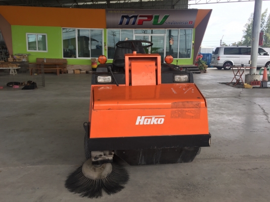 ขายรถกวาดถนนดูดฝุ่นHAKO มือสองญี่ปุ่นนั่งขับใชไฟฟ้าแบตรถยนต์24โวลด์แบตใหม่พร้อมใช้งานขาย75000