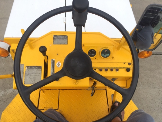 ขายรถบด4ตันKOMATSUรุ่นJV40C-1นำเข้าญี่ปุ่นเอวอ่อนขับ2เพลาเครื่องดีเซลคูโบต้า3สูบสภาพดีพร้อมใช้งาน มีให้เลือกหลายคันหลายขนาด ขายรถบด4ตันKOMATSUรุ่นJV40C-1นำเข้าญี่ปุ่นเอวอ่อนขับ2เพลาเครื่องดีเซลคูโบต้า3สูบสภาพดีพร้อมใช้งาน มีให้เลือกหลายคันหลายขนาด