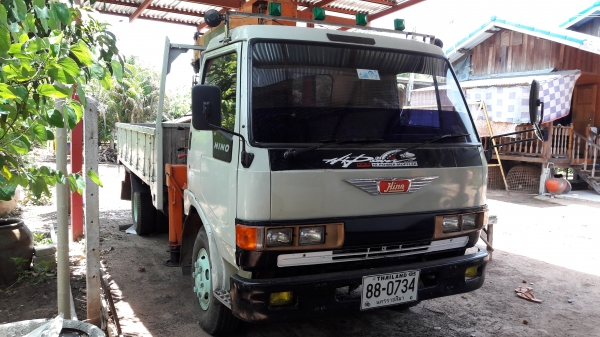 HINO 6 ล้อ