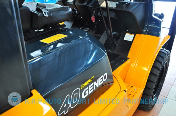 ขายรถโฟล์คลิฟท์มือสอง TOYOTA รุ่น 7FD40-16177 ราคา 595,000 บาท นำเข้าจากประเทศญี่ปุ่น 100\% ไม่เคยใช้งานในไทย