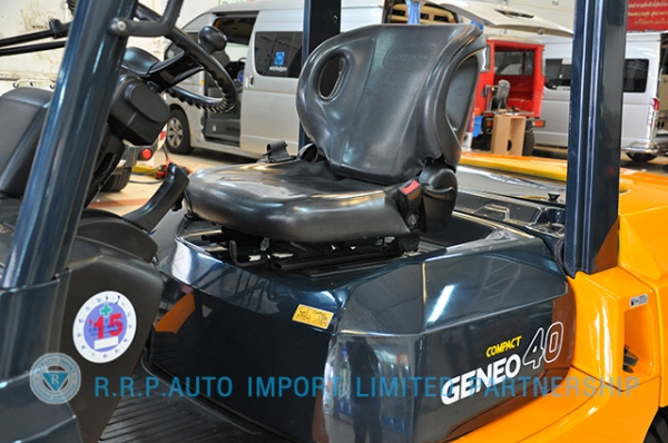 ขายรถโฟล์คลิฟท์มือสอง TOYOTA รุ่น 7FD40-16177 ราคา 595,000 บาท นำเข้าจากประเทศญี่ปุ่น 100\% ไม่เคยใช้งานในไทย