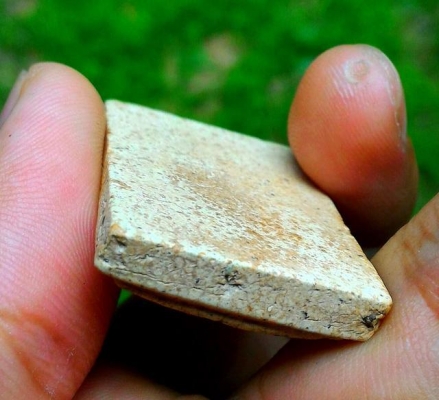 สมเด็จวัดระฆัง พิมพ์ไกเซอร์ เนื้อสวย แตกลายงามๆ