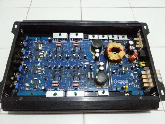 แอมป์ 4 แชลแนลไดนามิค