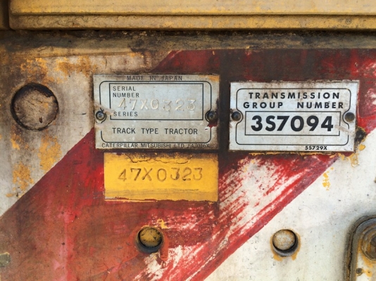 CAT D5B SN: 47X0323 สภาพสวยจัด นำเข้าจากญี่ปุ่น รถถึงไทยแล้ว ขายไม่แพงครับ