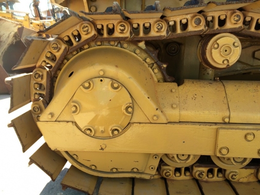 CAT D5B SN: 47X0323 สภาพสวยจัด นำเข้าจากญี่ปุ่น รถถึงไทยแล้ว ขายไม่แพงครับ