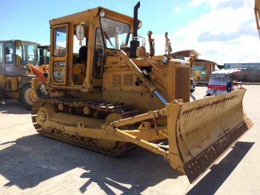 CAT D5B SN: 47X0323 สภาพสวยจัด นำเข้าจากญี่ปุ่น รถถึงไทยแล้ว ขายไม่แพงครับ