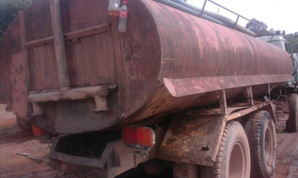 ขายรถบรรทุกน้ำ IHNO 2 เพลา รุ่น FM187 เครื่องดีคัสซีสวยทะเบียนเต็ม ขายรถบรรทุกน้ำ IHNO 2 เพลา รุ่น FM187 เครื่องดีคัสซีสวยทะเบียนเต็ม