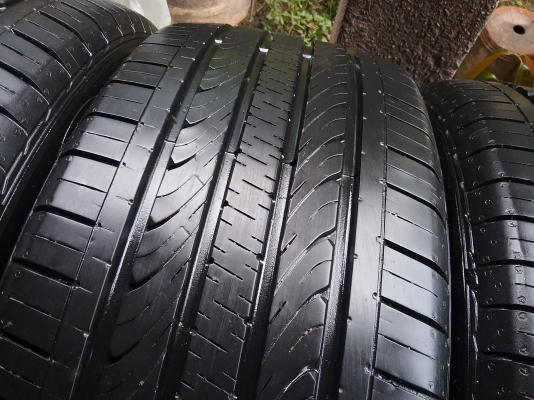 ยางGOODYEAR 205 55R16  ลงพื้นปลายปี2015 ยางสภาพสวยมากๆไร้ที่ติ ดอกเต็มๆ ไม่มีปะคุ้มจริงไม่แพง