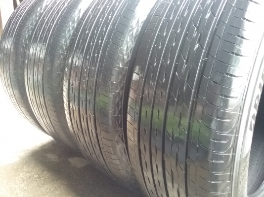 ยางBRIDGESTONE 205 55R16 รุ่น Turanza GR100 ปี2015 ภาพสวยดอกเยอะ ไม่มีปะคุ้มจริงไม่แพง