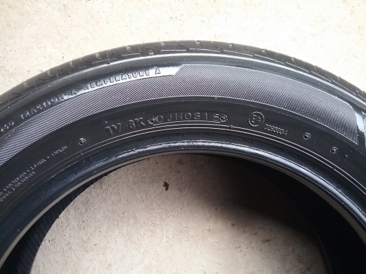 ยางBRIDGESTONE 205 55R16 รุ่น Turanza GR100 ปี2015 ภาพสวยดอกเยอะ ไม่มีปะคุ้มจริงไม่แพง