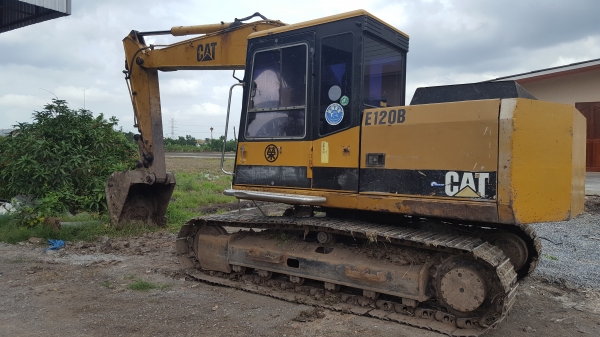 ขาย CAT E120 B ขาย CAT E120 B