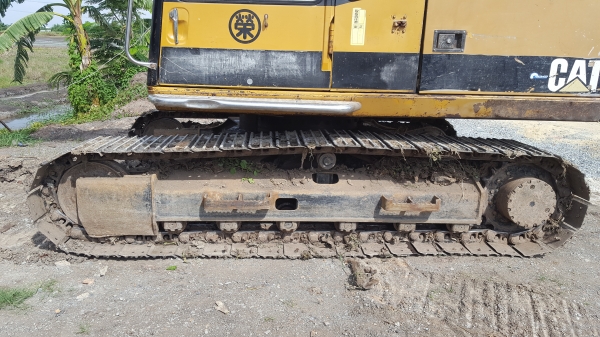 ขาย CAT E120 B ขาย CAT E120 B