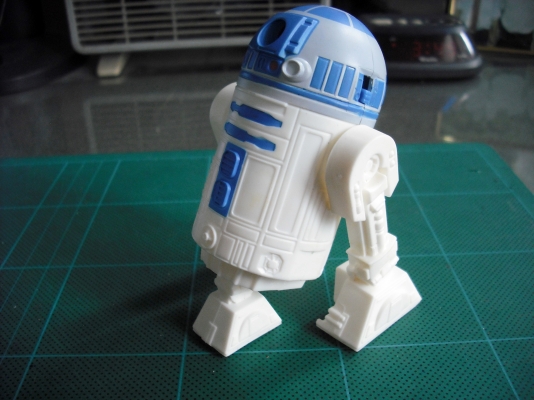 หุ่นยนต์ R2D2 จาก STARWARS