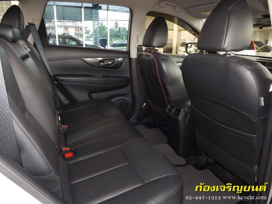 NISSAN X-TRAIL 2.0 V HYBRID 4WD ปี 2016 NISSAN X-TRAIL 2.0 V HYBRID 4WD ปี 2016